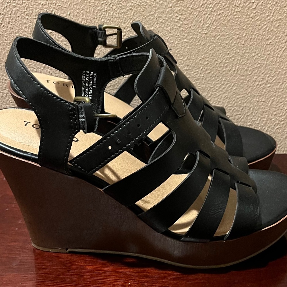 9W Torrid Black Wedges